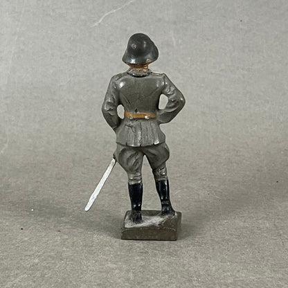 WW2 Tysk Lineol Legetøjssoldat. Original.