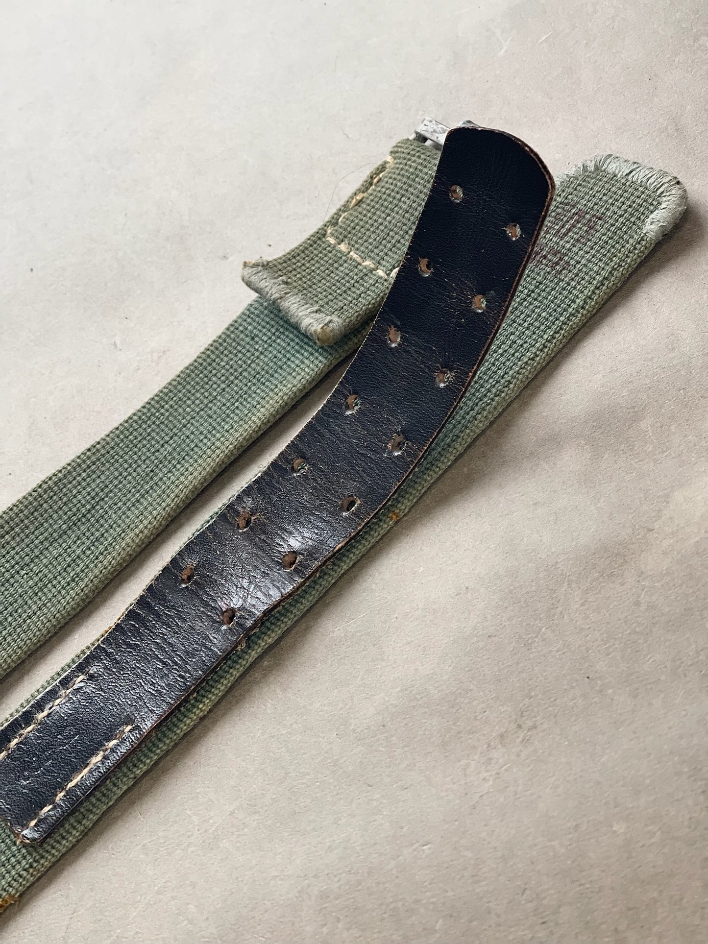 WW2 Tysk Sydfront Webbing Kampbælte. Efterkrigs.