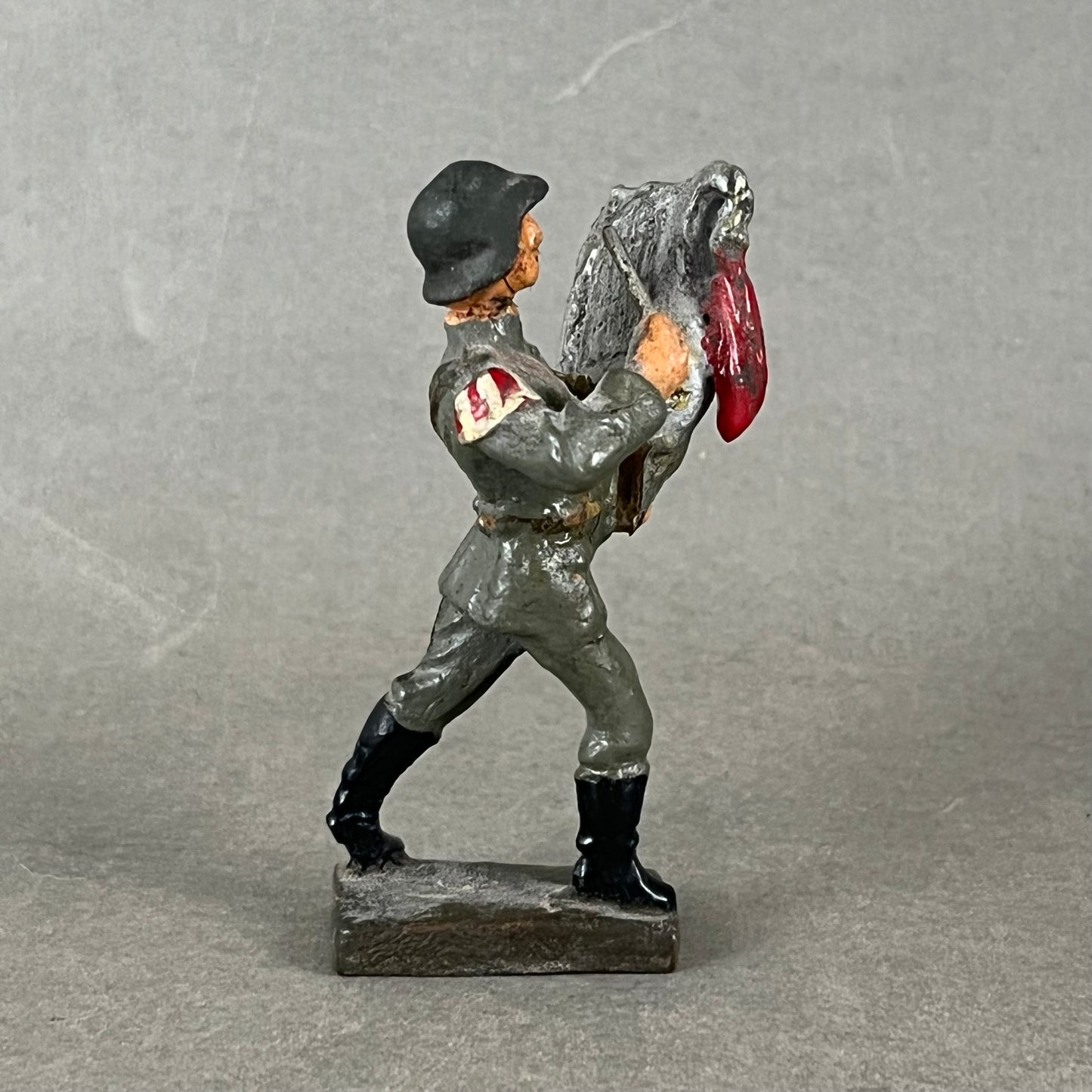 WW2 Tysk Lineol Legetøjssoldat. Original.