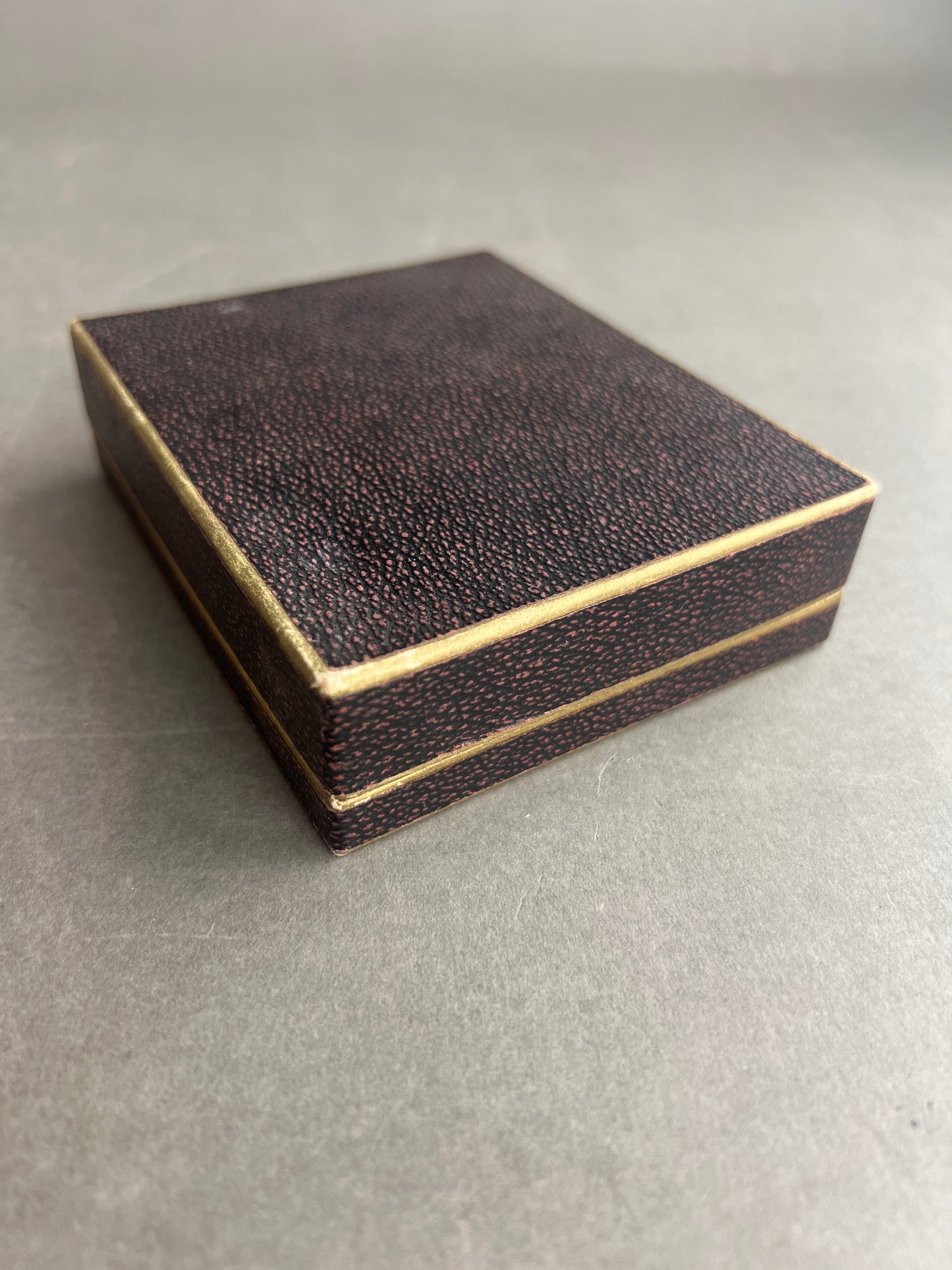 Østtysk DDR Medalje i æske. Original.