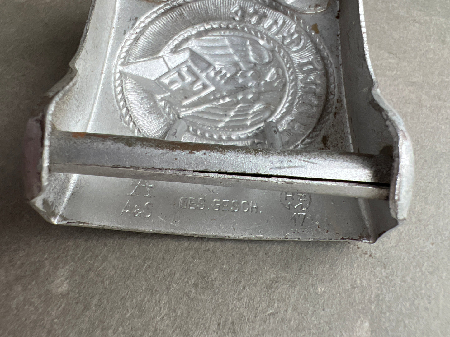 WW2 Tysk HJ Bæltespænde. Efter vores mening efterkrigs.