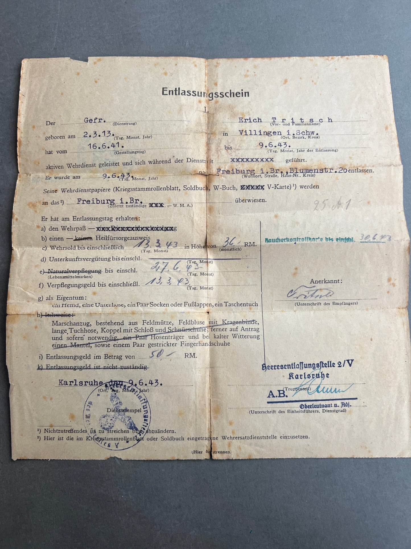 WW2 Tysk Wehrpass Lot fra en Gefreiter. Original.