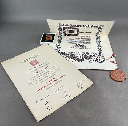 Østtysk DDR Urkunde/Medalje Lot. Original.