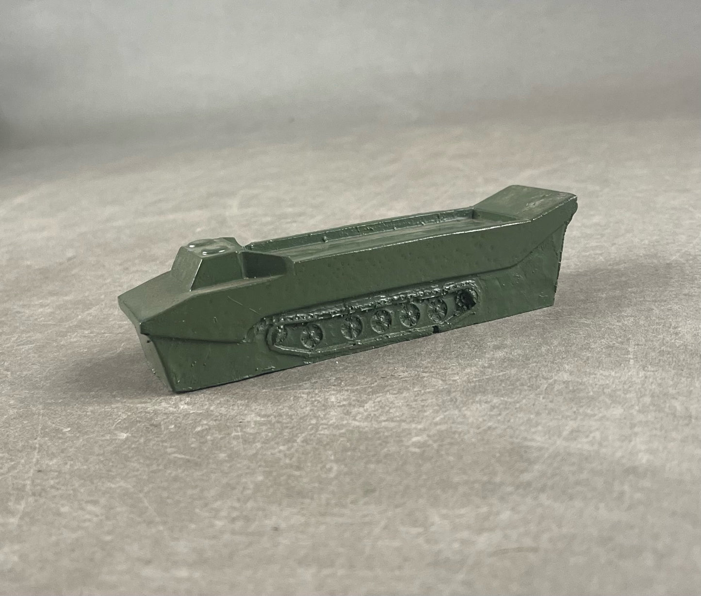 Østtysk DDR Køretøjs modeller til brug på kort/strategikort. Original.