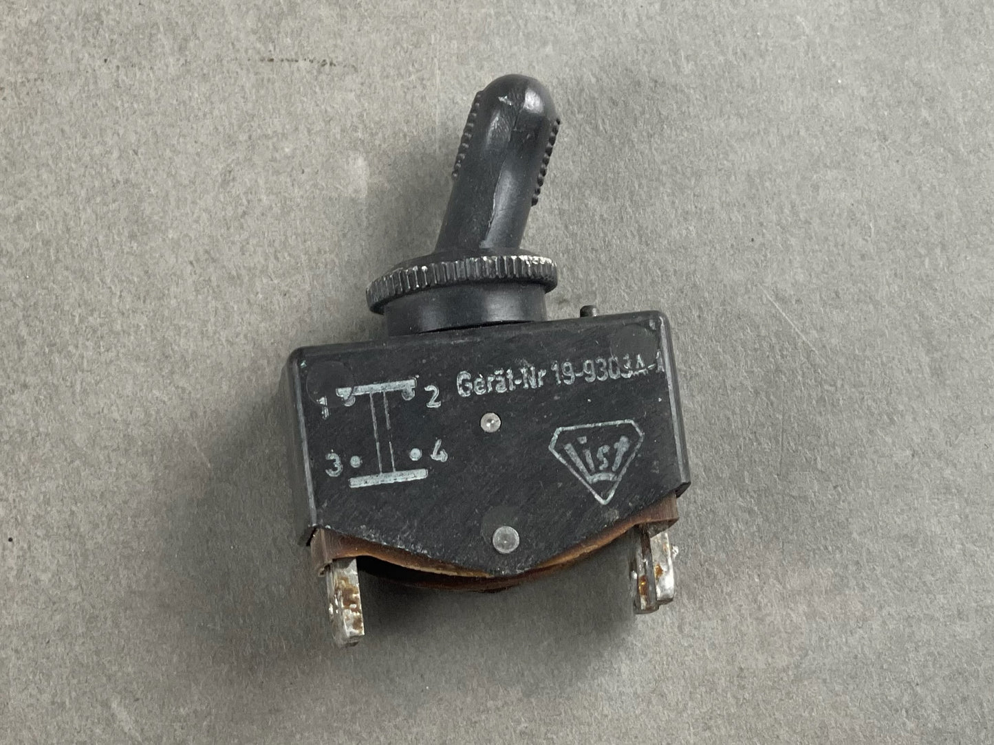 WW2 Tysk Elektronik Lot. Fine stempler og årstal. Original.