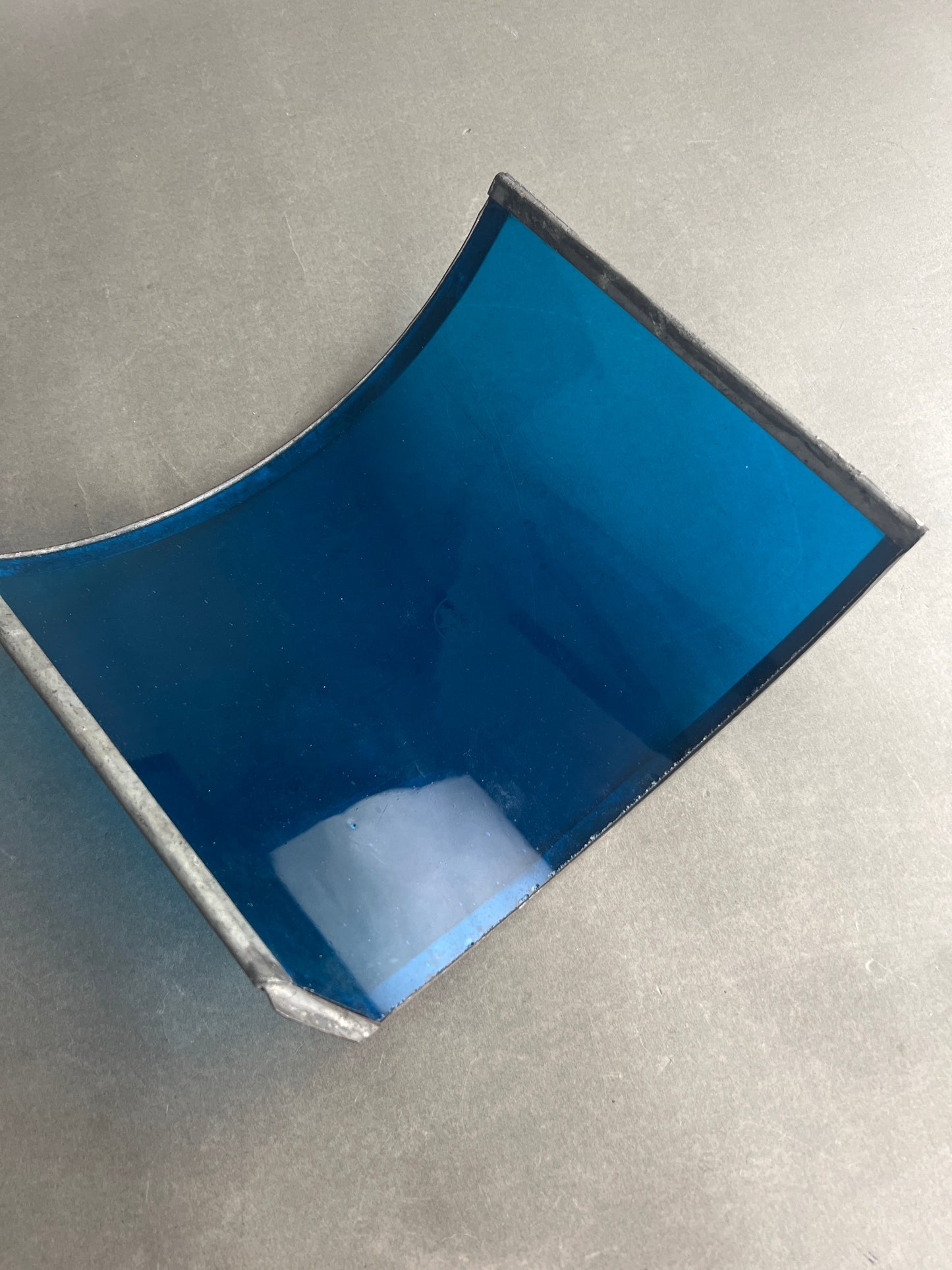 WW2 Tysk "Deutsche Strassenbahn" (Sporvogn) Lygte/Signal glas. Med ørn. A4-størrelse. Original.