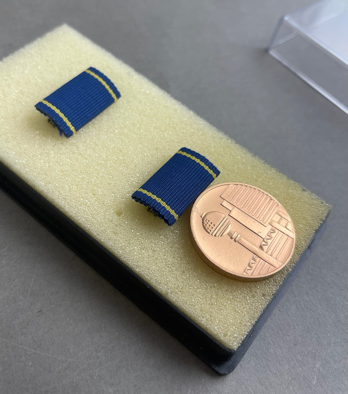 Østtysk DDR Medalje i Æske. Original.