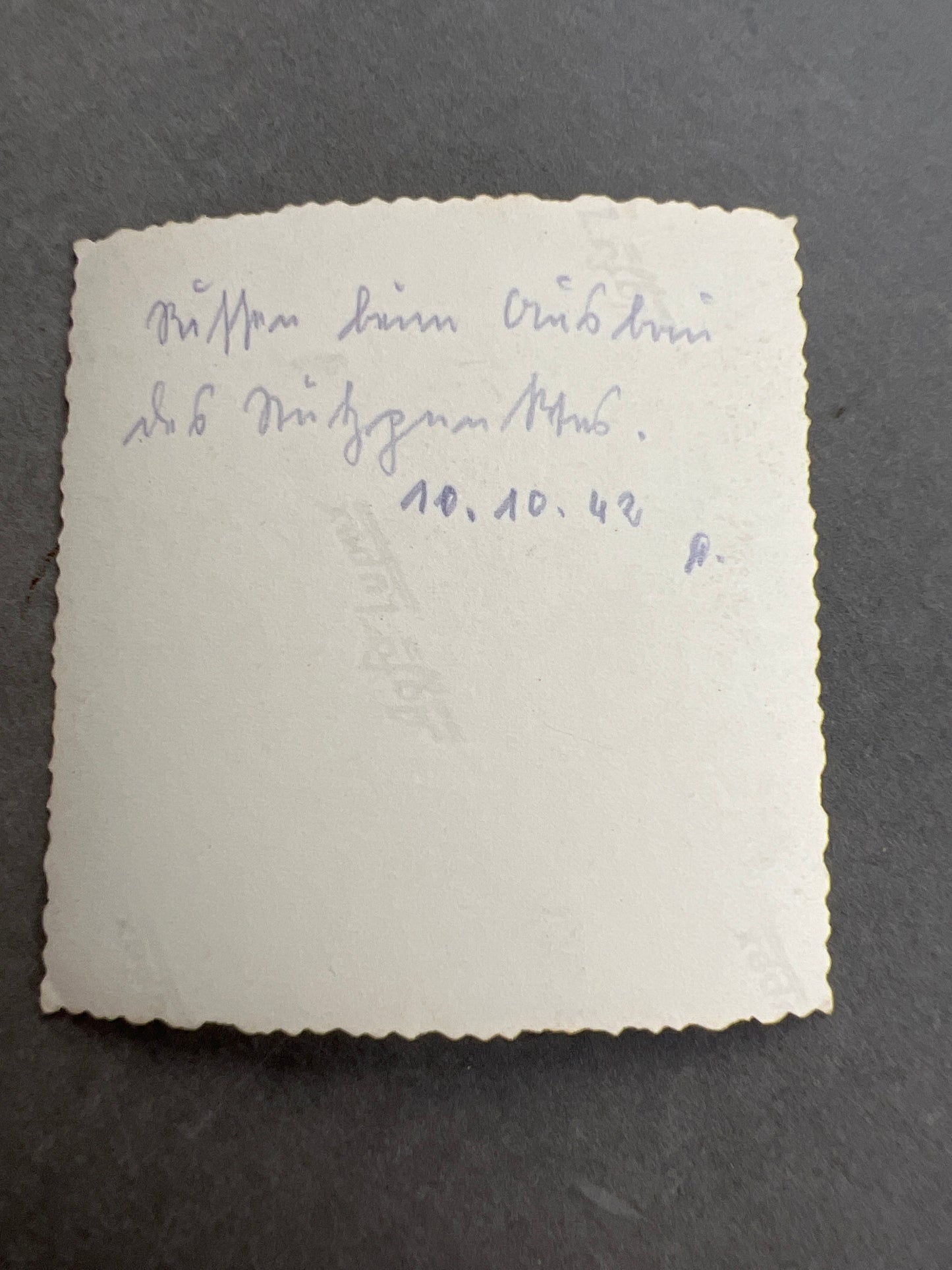 WW2 Tysk Wehrmacht Foto af russere der graver et hul. Original.