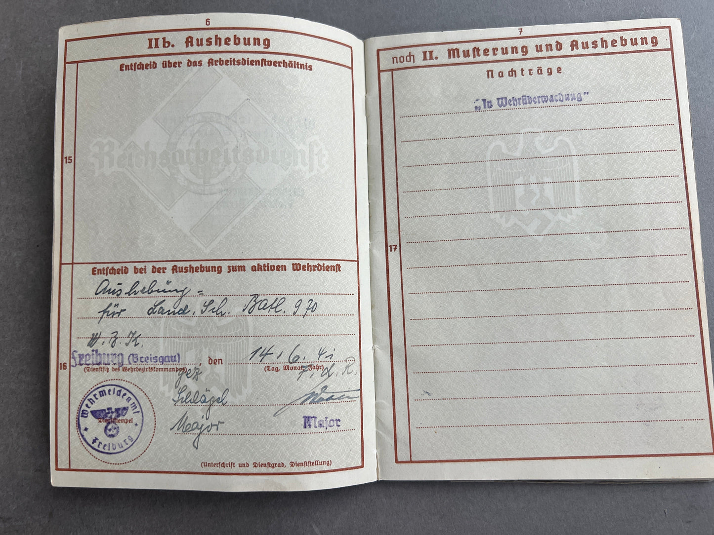 WW2 Tysk Wehrpass Lot fra en Gefreiter. Original.