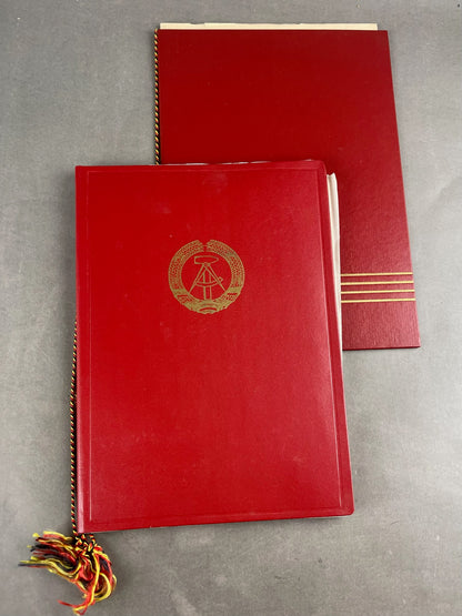 Østtysk DDR Urkunde/Medalje Lot. Original.