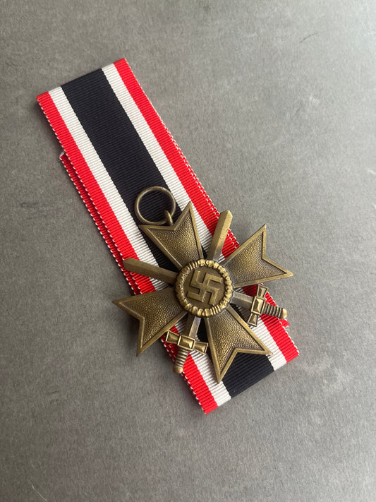 WW2 Tysk Kriegsverdienstkreuz 2. Klasse m. Sværd. Original.
