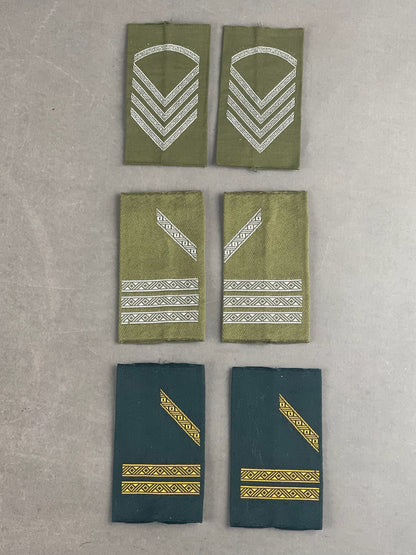 Blandet Lot af Danske Militær Stofmærker. Original.