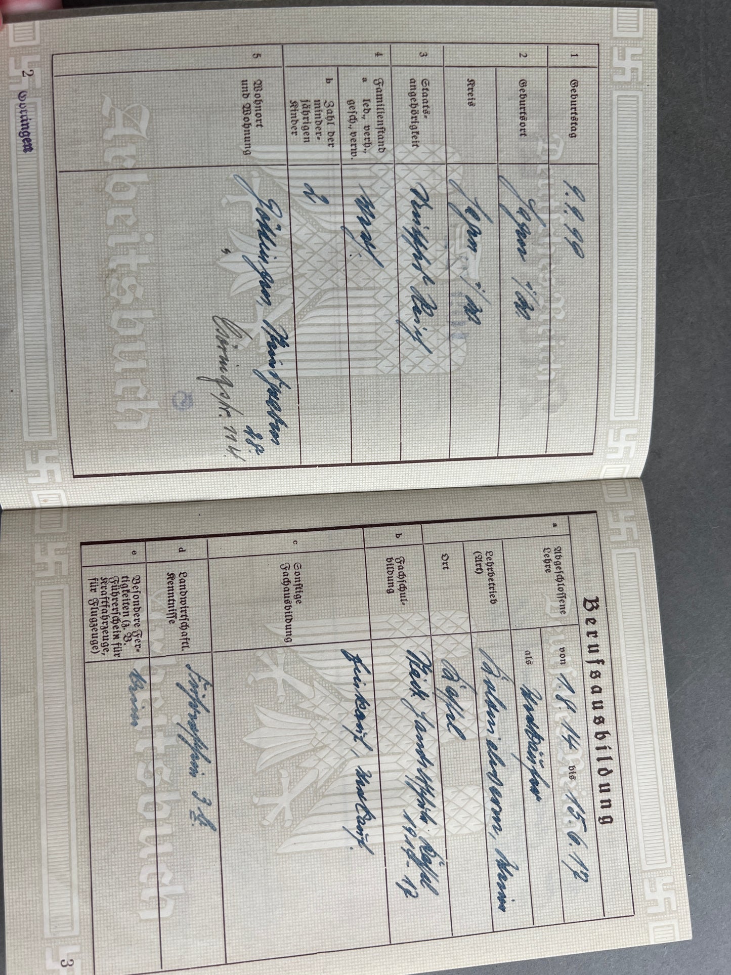 WW2 Tysk Arbeitsbuch. Original.