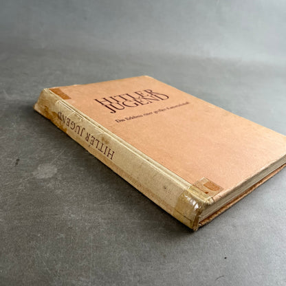 WW2 Tysk Hitler Jugend Bog. Gode billeder. Mange sider. Original.
