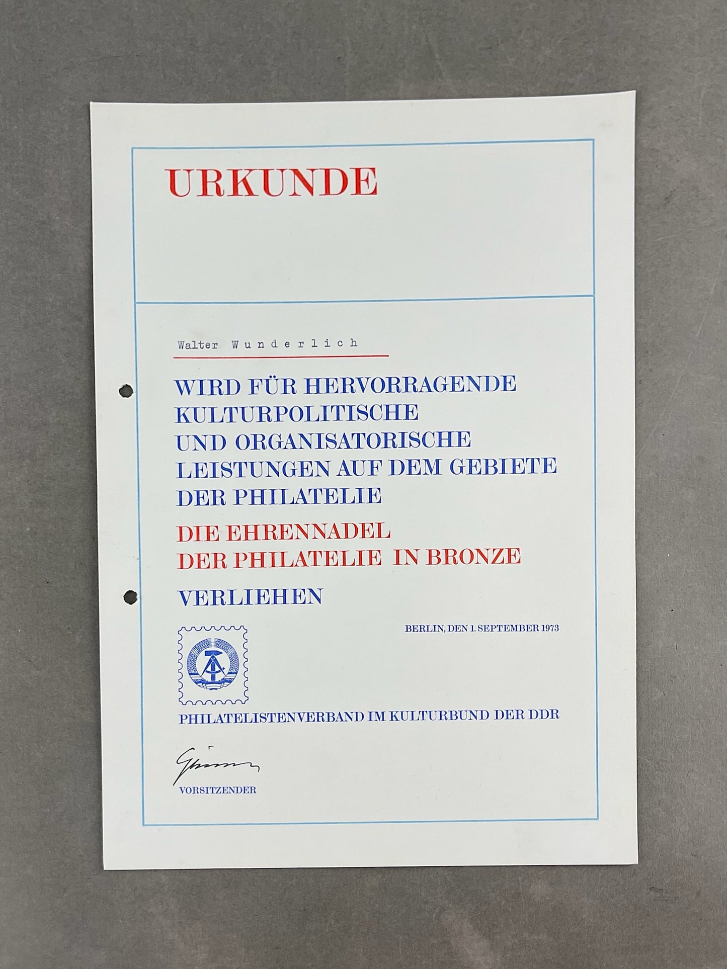 Østtysk DDR Stort Urkunde/Medalje Lot. Original.