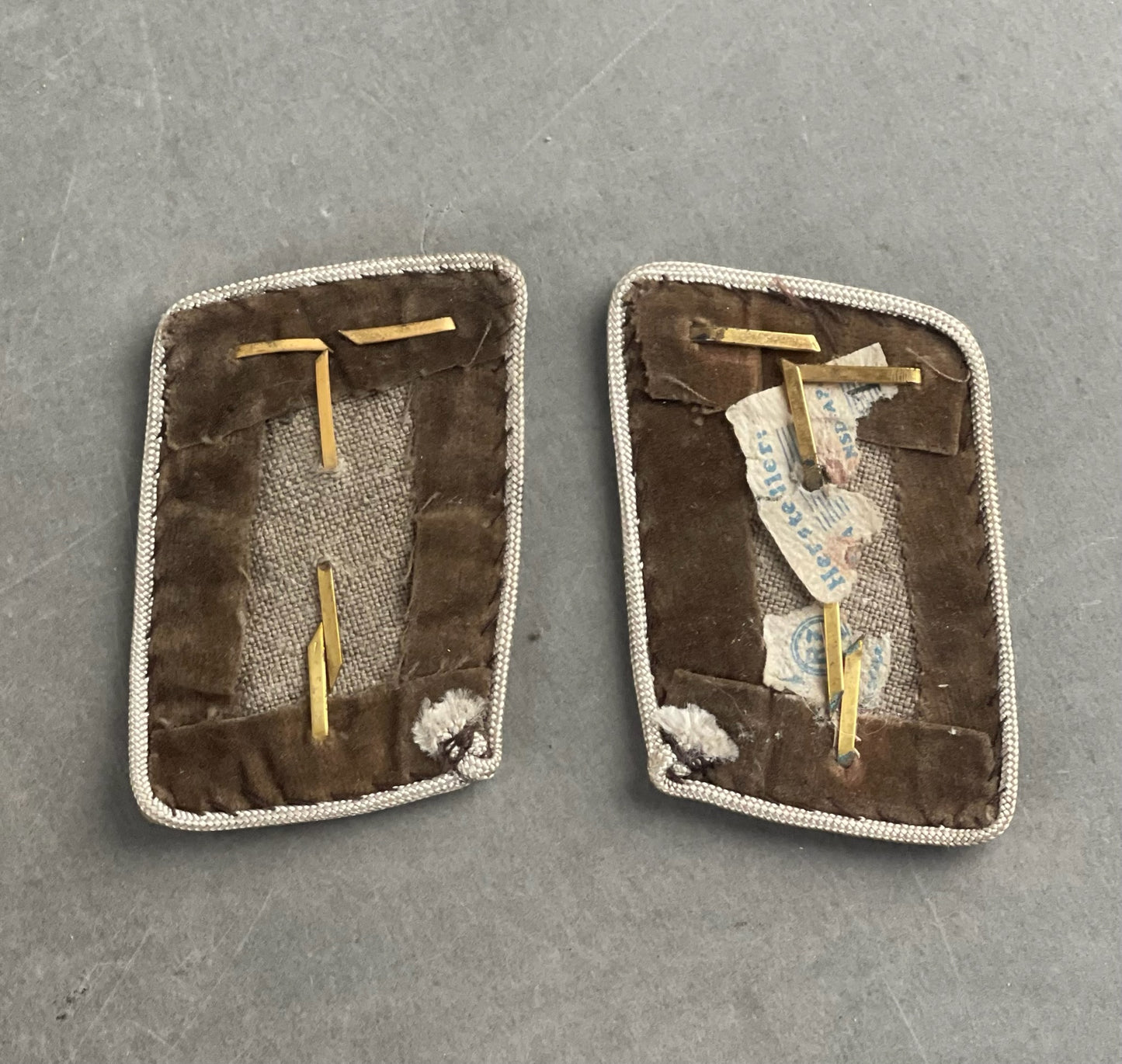 WW2 Tysk Matchende NSDAP Kravespejle. Venstre ørn er skiftet. Sjældne. Original.