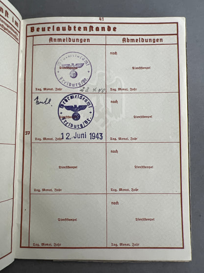 WW2 Tysk Wehrpass Lot fra en Gefreiter. Original.