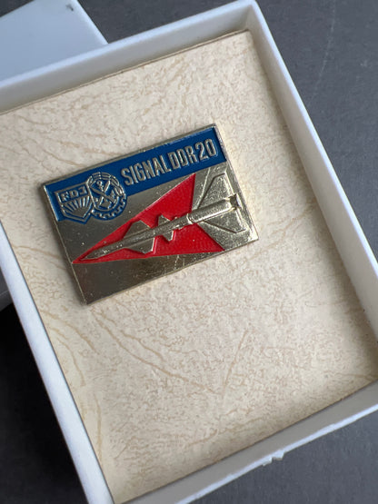 Østtysk DDR Medalje/Pin i æske. Original.