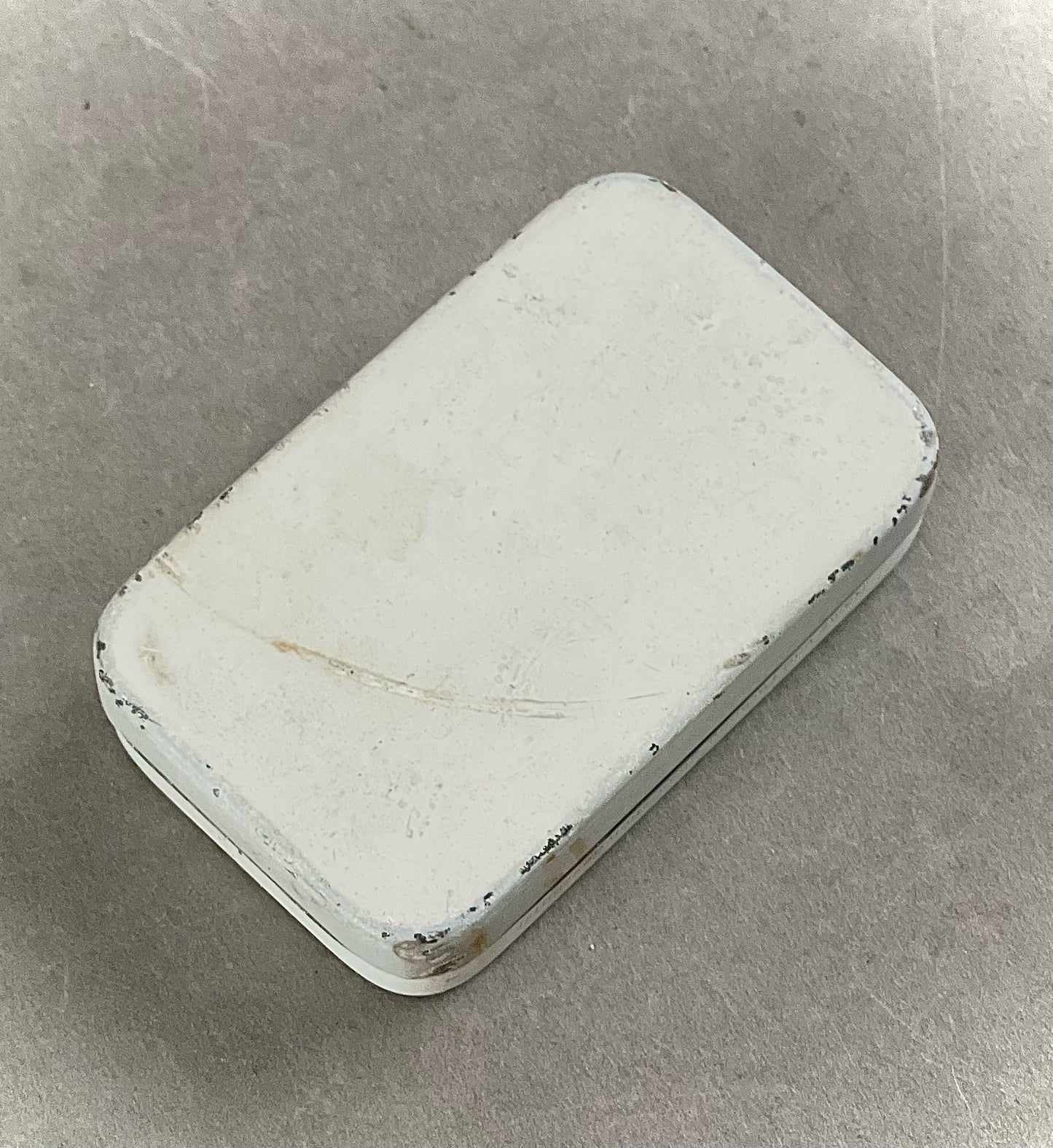WW2 Tysk Heer "Leo-Pillen" beholder. Leo-Werke leverede til hæren. Original.