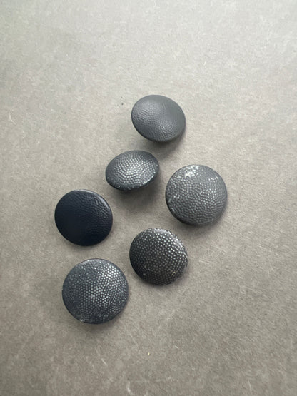 WW2 Tysk Uniformsknapper til kampjakken. 6 stk. Original.