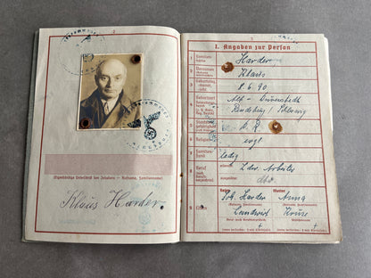 WW2 Tysk Wehrpass. Original.