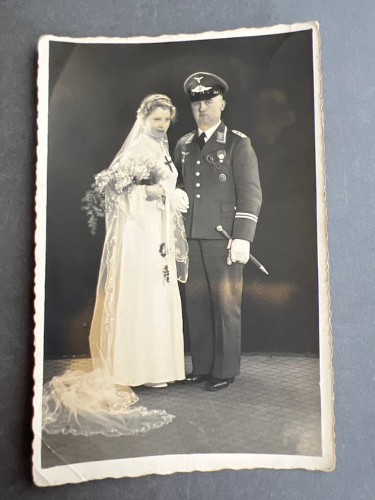 WW2 Tysk Luftwaffe Foto-Postkort. Med daggert. Original.