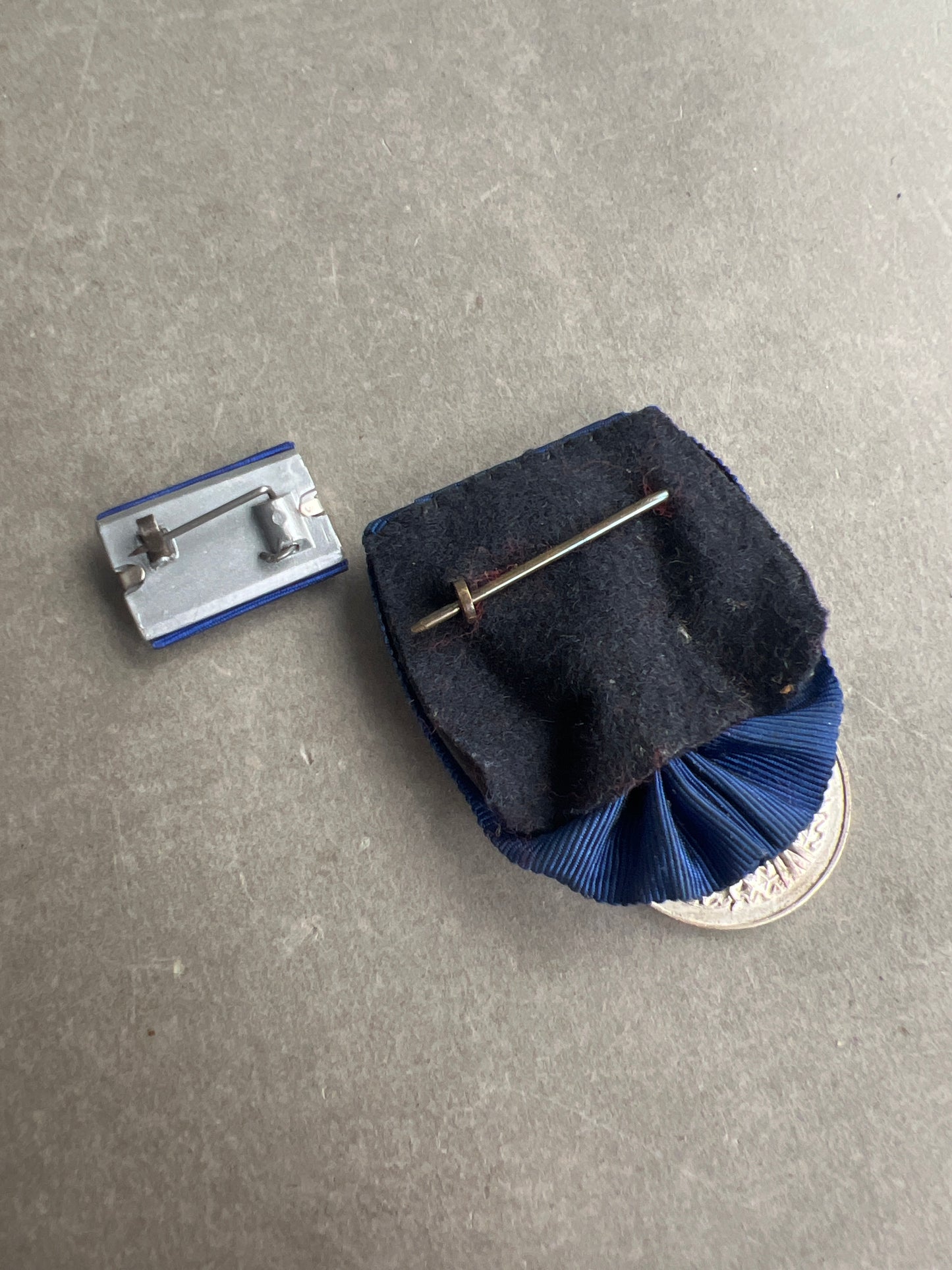 WW2 Tysk Wehrmacht "Treudienst" i 4 år. Med spange. Original.