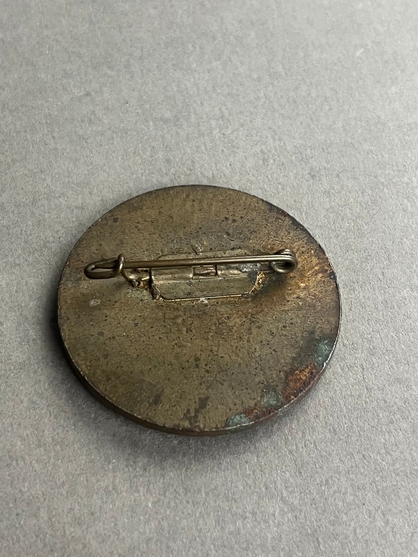 WW2 Tysk "Reichsparteitag 1935" Tinnie. Tung udførsel. Original.