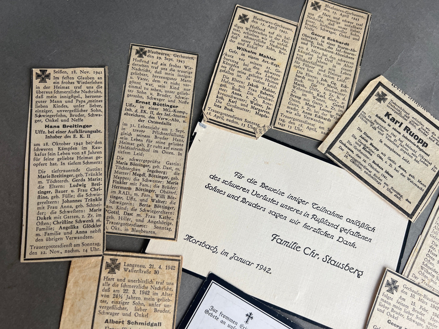 WW2 Tysk Lot af Dødsannoncer. 1 panzer og flere med medaljer. 25 stk. Original.