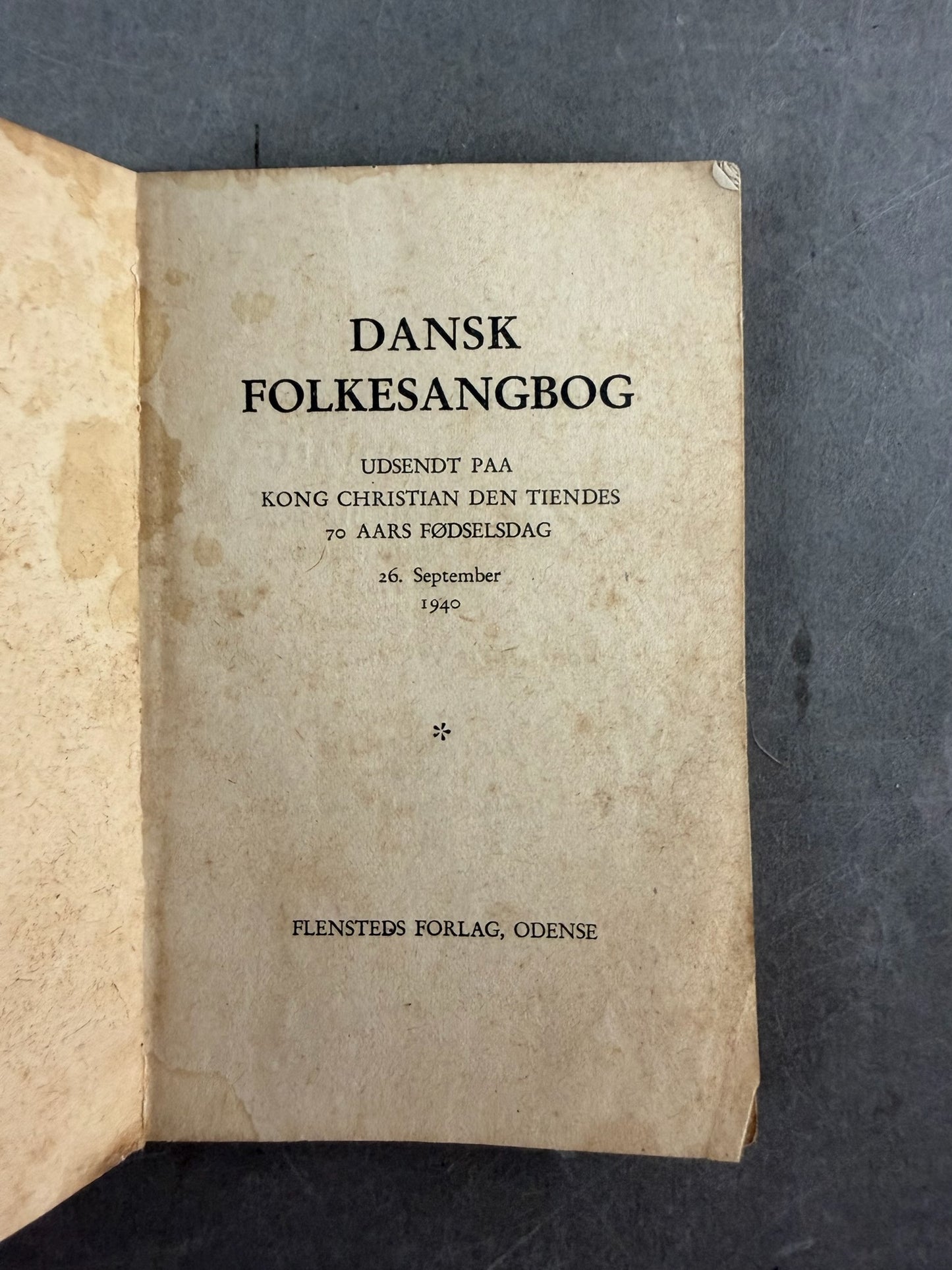 WW2 Dansk Folkesangbog fra 1940. Original.