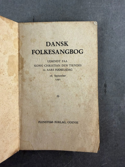 WW2 Dansk Folkesangbog fra 1940. Original.