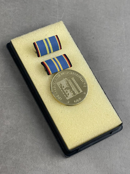 Østtysk DDR Medalje i æske. Original.