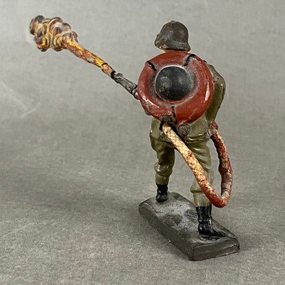 WW2 Tysk Lineol Legetøjssoldat. Original.