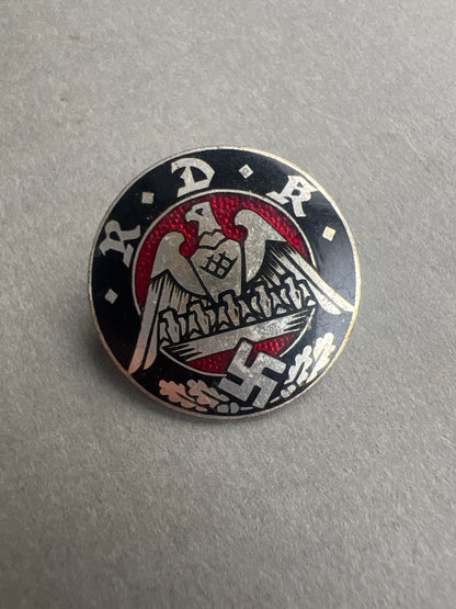 WW2 Tysk R.D.K (Reichsbund der Kinderreichen) Medlemsmærke. Original.