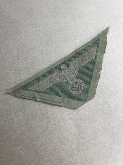 WW2 Tysk Wehrmacht M44 Brystørn til kampjakke. Original.