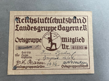 WW2 Tysk Reichsluftschutzbund Medlemskort. Original.