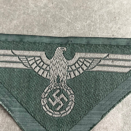 WW2 Tysk M44 Brystørn. Til M44 Kampjakken. Original.