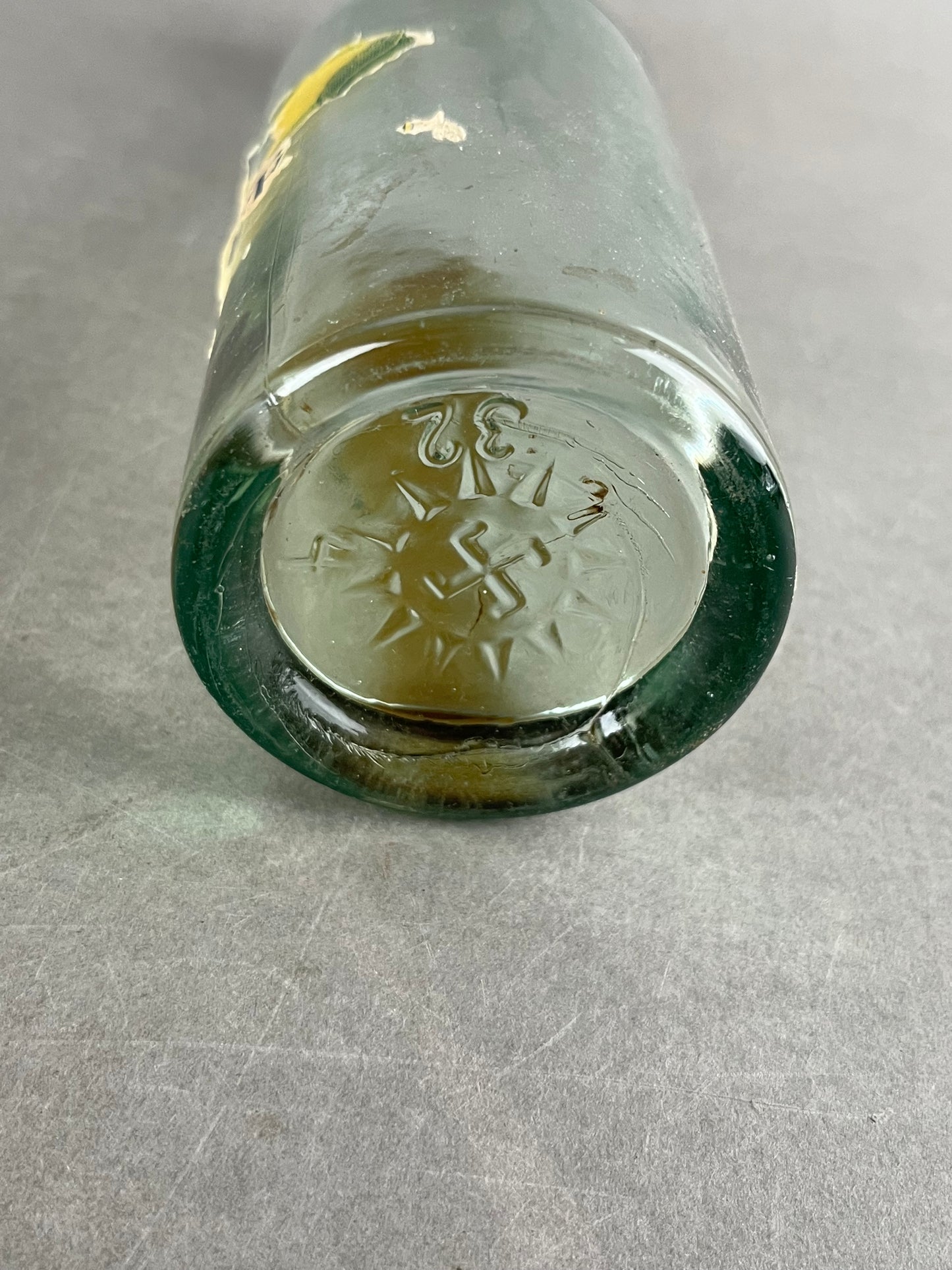 WW2 Dansk Carlsberg Flaske med Solhjul og etikette. Original.