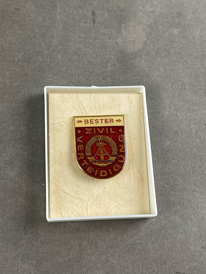 Østtysk DDR Urkunde/Medalje Lot. Original.