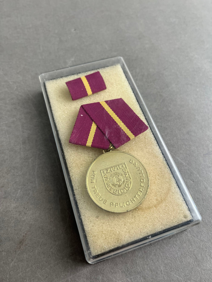 Østtysk DDR Medalje. I æske. Original.
