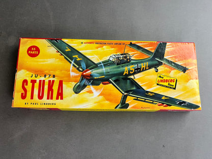 Ældre Samle-/Modelsæt. "STUKA". Fremstår komplet.