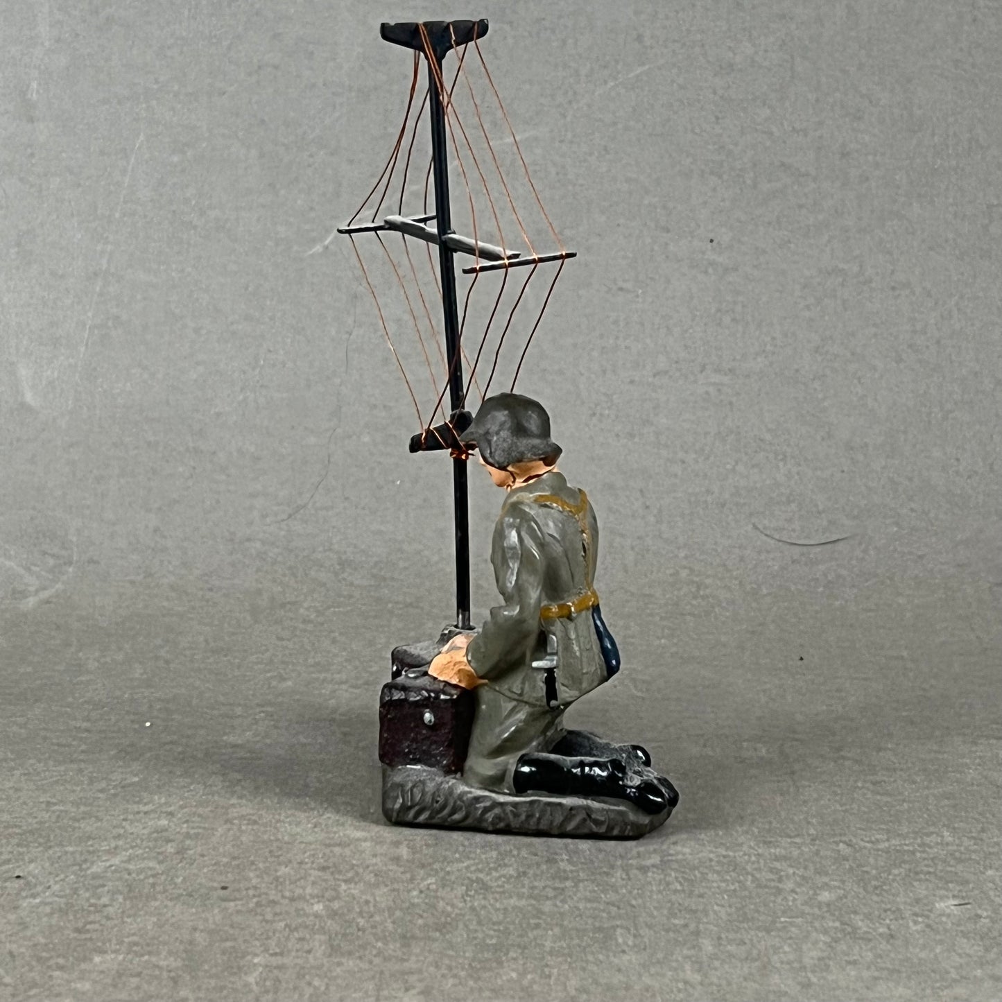WW2 Tysk Lineol Legetøjssoldat. Original.