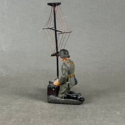 WW2 Tysk Lineol Legetøjssoldat. Original.