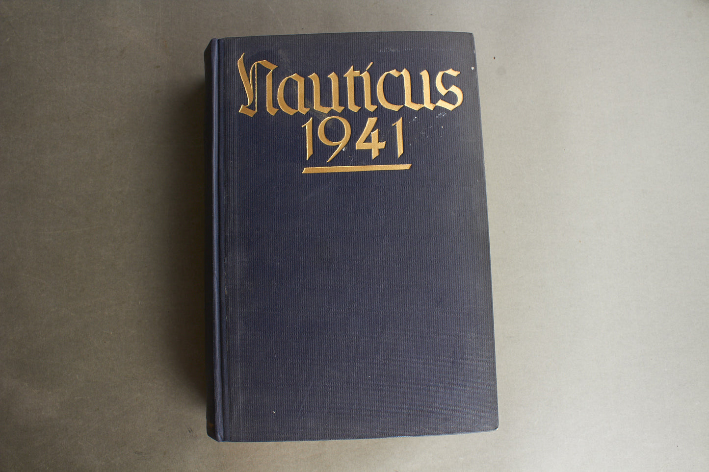 WW2 Tysk Kriegsmarine "Nauticus 1941". Gave fra Kpt.z.See Hugo v. Waldeyer-Hartz. Original.