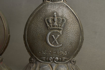 WW2 Dansk Par "Christian d. 10" Erindrings Lysestager. Original.
