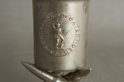 WW2 Dansk Militær Bæger med Landsoldaten. Original.