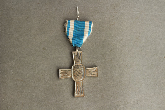 Vesttysk Bayersk "Bayerisches Feuerwehr-Ehrenkreuz" i Sølv Medalje. Original.