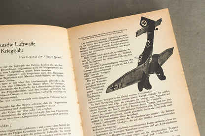 WW2 Tysk "Die Wehrmacht" Bog. Original.