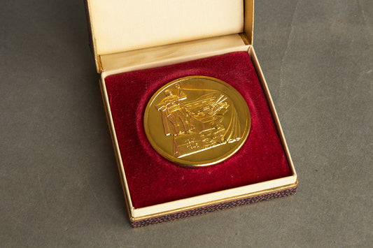 Østtysk DDR / Russisk Tidlig Mindeplatte/Medaille "1941-1945 Gedenkstätte der Befreiung auf den Seelower Höhen". Original.