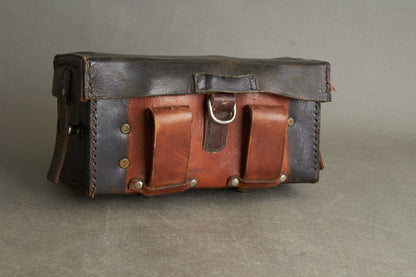 WW1/WW2 Tysk Røde Kors lægetaske med indhold. Original.